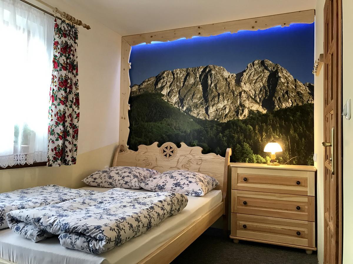 Chatka U Hazy - Regionalne Pokoje Zakopane Poronin Exterior photo